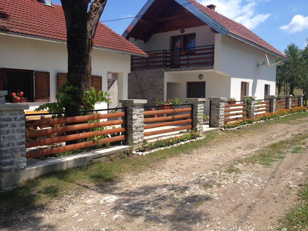 Holiday Home Boba Rakovica Esterno foto